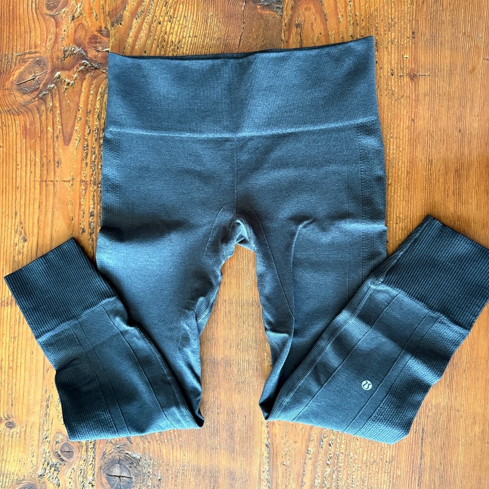 Lululemon Ebb to Street Gray Heathered Leggings Size 8
